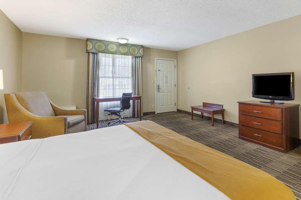 Best Western Sunday House Inn Kerrville Oda fotoğraf