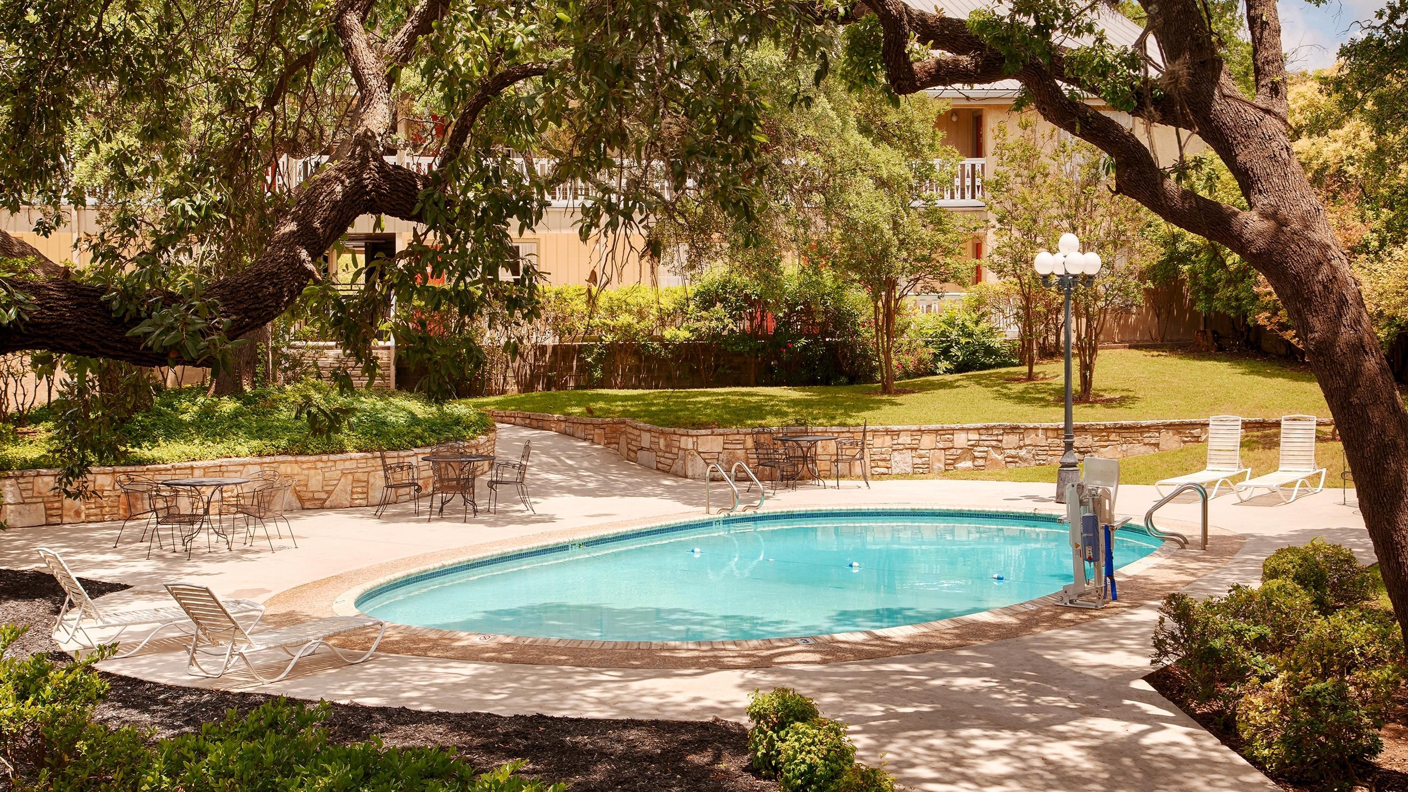 Best Western Sunday House Inn Kerrville Dış mekan fotoğraf