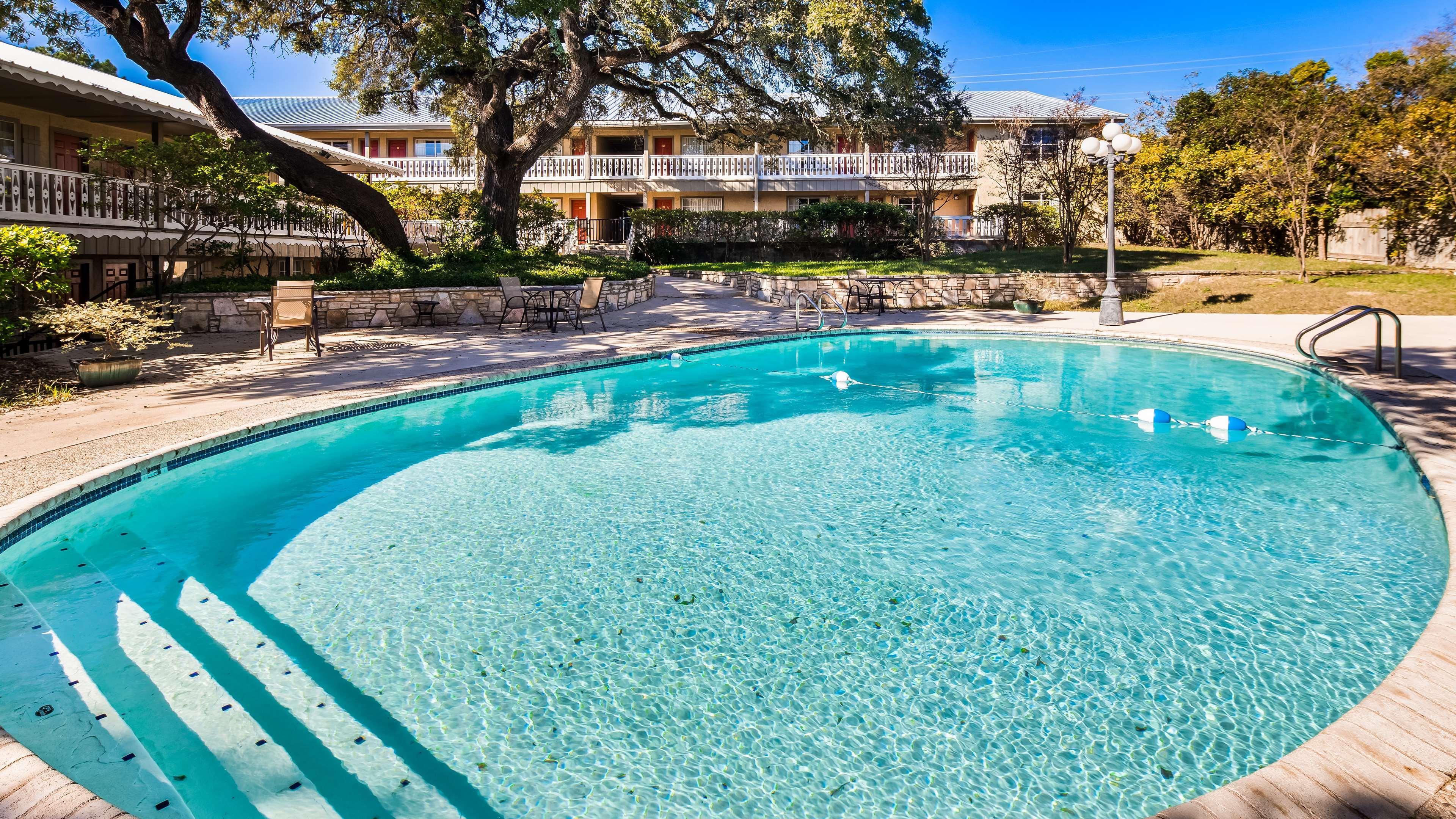 Best Western Sunday House Inn Kerrville Dış mekan fotoğraf