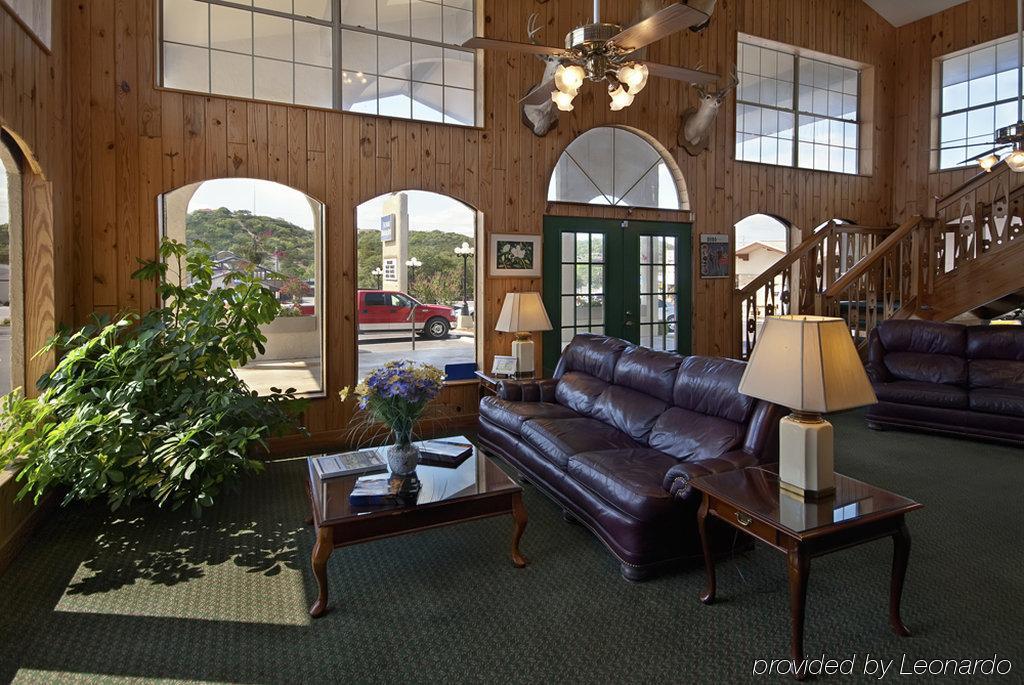 Best Western Sunday House Inn Kerrville İç mekan fotoğraf